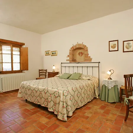 Frühstückspension Podere Il Pero 4*