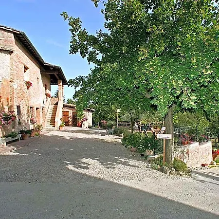 Podere Il Pero Nocleg ze śniadaniem 4*