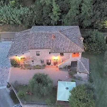 Podere Il Pero Nocleg ze śniadaniem 4*