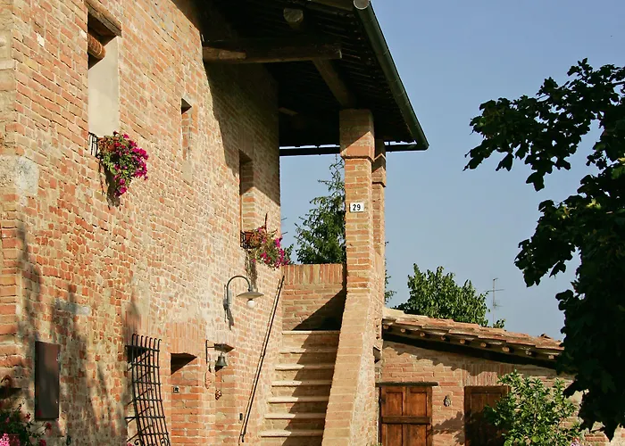 Podere Il Pero Bed & Breakfast Siena