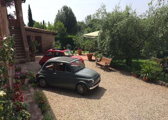 Podere Il Pero Bed & Breakfast Siena
